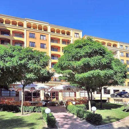 Kris At Paradise Park