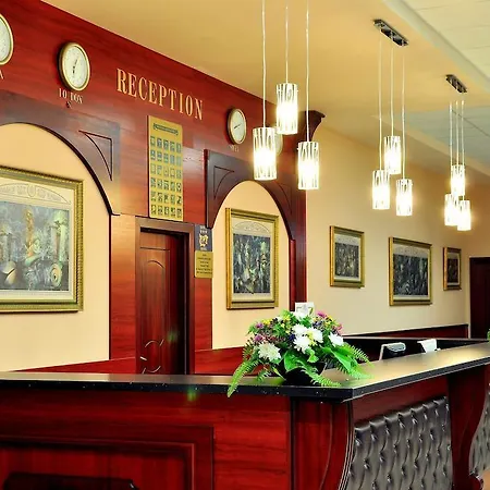 Aparthotel Kris At Paradise Park