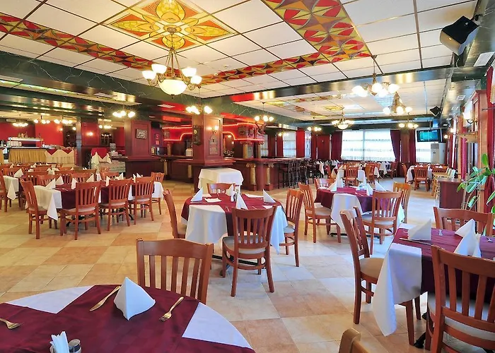 Aparthotel Kris At Paradise Park