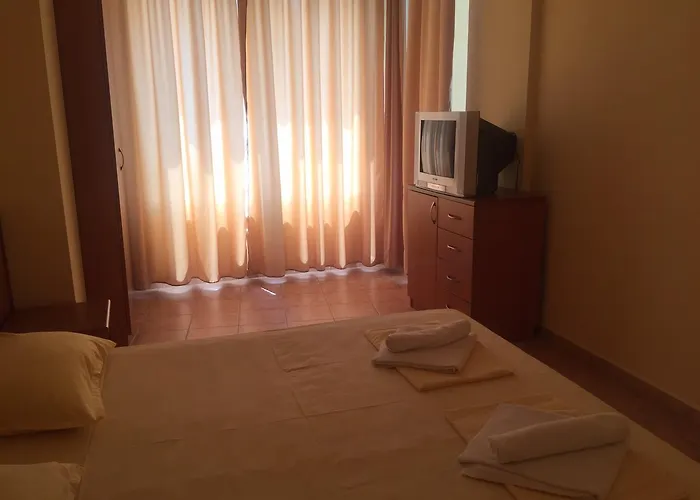 Kris At Paradise Park Aparthotel 4*